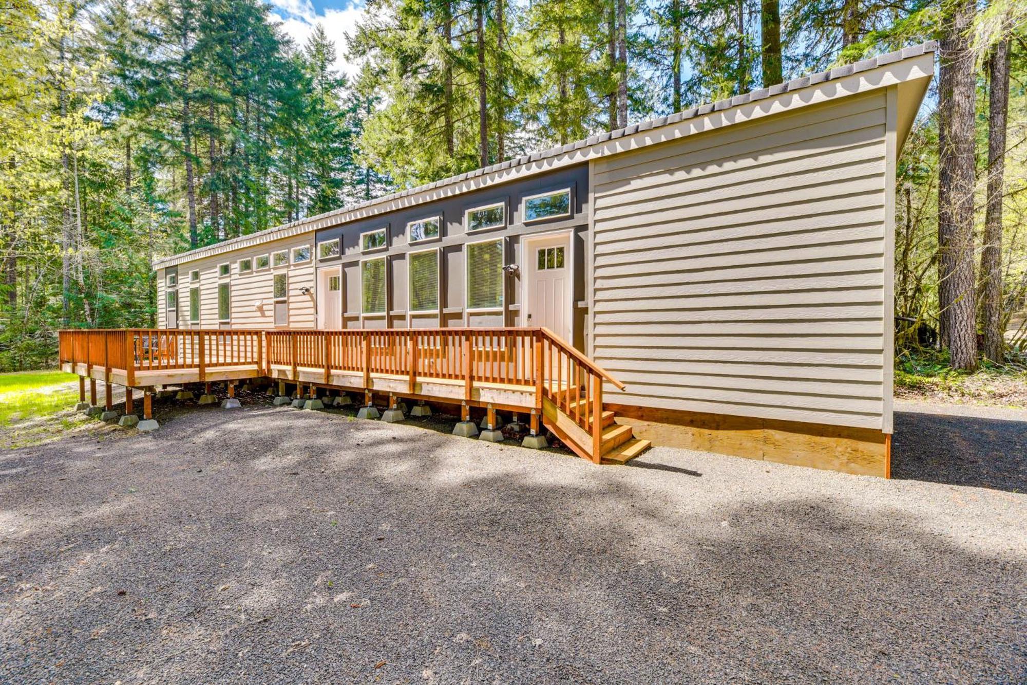 Hoodsport Vacation Rental With Private Lake Access! Bagian luar foto