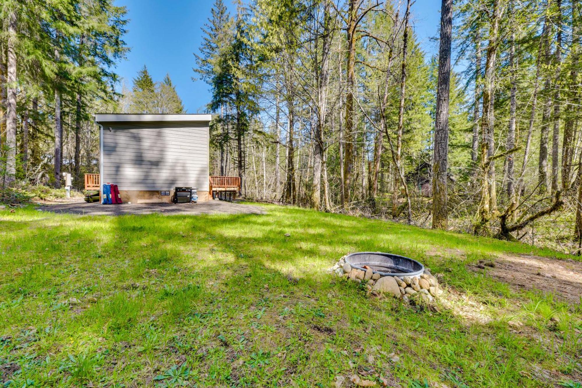 Hoodsport Vacation Rental With Private Lake Access! Bagian luar foto